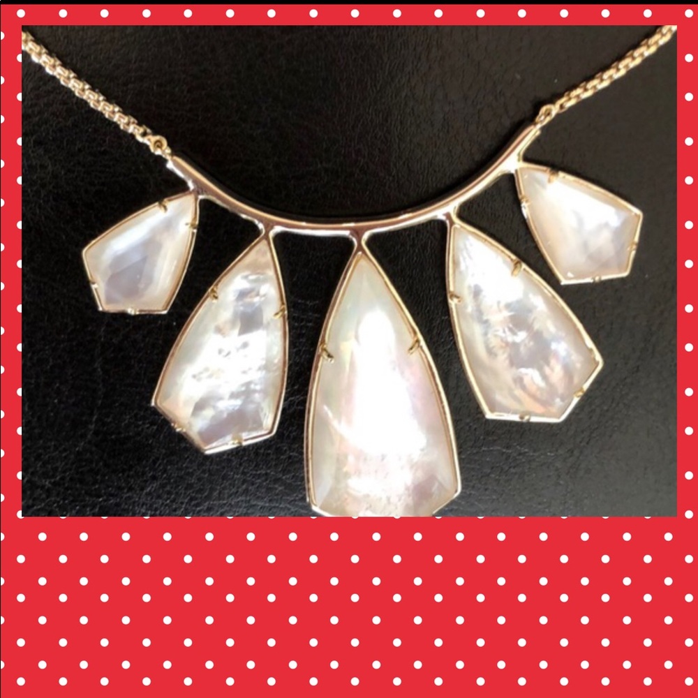 Beautiful Kendra  Scott necklace